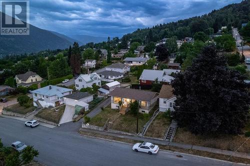 1319 Hall  Street, Nelson, BC - Outdoor With View