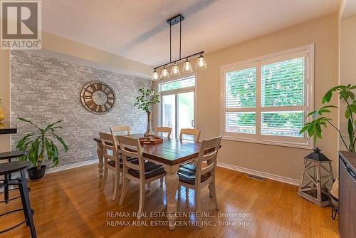 13 - 3071 Treadwells Drive, Mississauga, ON - Indoor Photo Showing Dining Room