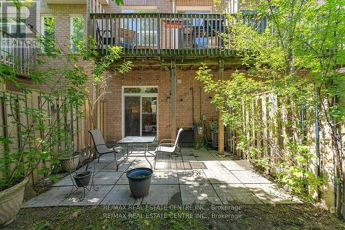 13 - 3071 Treadwells Drive, Mississauga (Applewood), ON - Outdoor