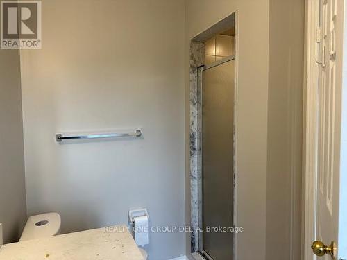 63D View Green Crescent, Toronto (West Humber-Clairville), ON - Indoor Photo Showing Bathroom