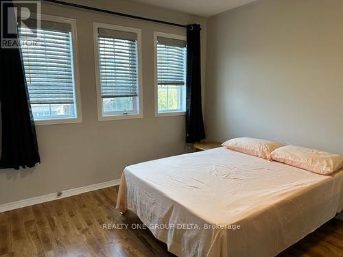 63D View Green Crescent, Toronto (West Humber-Clairville), ON - Indoor Photo Showing Bedroom