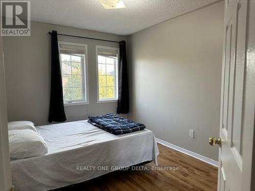 63D View Green Crescent, Toronto (West Humber-Clairville), ON - Indoor Photo Showing Bedroom