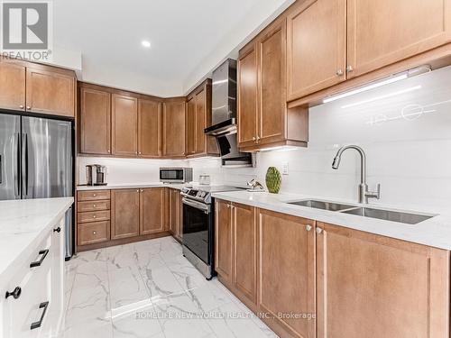 70 Therma Crescent, Markham (Victoria Square), ON - Indoor Photo Showing Kitchen With Double Sink