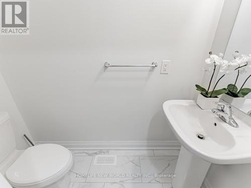 70 Therma Crescent, Markham (Victoria Square), ON - Indoor Photo Showing Bathroom