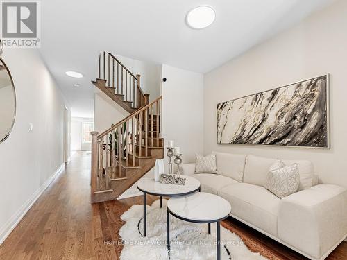 70 Therma Crescent, Markham (Victoria Square), ON - Indoor Photo Showing Living Room