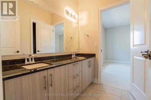 Upper - 48 Foothills Crescent, Brampton, ON - Indoor Photo Showing Bathroom