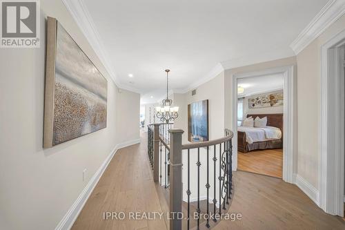 2377 Coronation Drive, Oakville, ON - Indoor Photo Showing Other Room