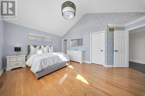 2377 Coronation Drive, Oakville, ON - Indoor Photo Showing Bedroom