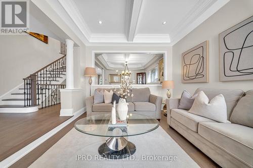 2377 Coronation Drive, Oakville, ON - Indoor Photo Showing Living Room