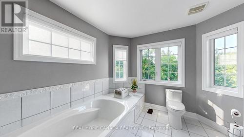 617 Wettlaufer Terrace, Milton, ON - Indoor Photo Showing Bathroom