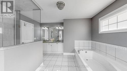 617 Wettlaufer Terrace, Milton, ON - Indoor Photo Showing Bathroom