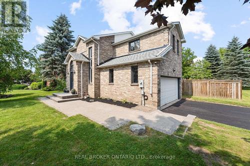 16 Royal Amber Crescent, East Gwillimbury, ON - Outdoor