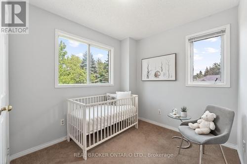 16 Royal Amber Crescent, East Gwillimbury, ON - Indoor Photo Showing Bedroom