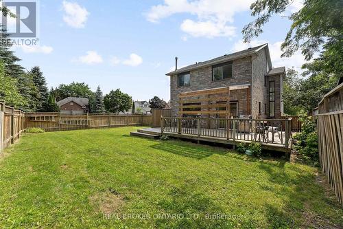 16 Royal Amber Crescent, East Gwillimbury, ON - Outdoor With Deck Patio Veranda