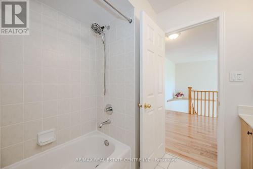 3768 Partition Road, Mississauga (Lisgar), ON - Indoor Photo Showing Bathroom