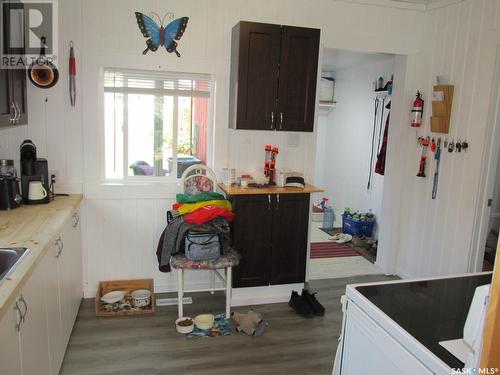 605 10Th Avenue W, Nipawin, SK - Indoor Photo Showing Kitchen