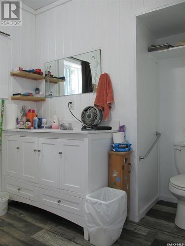 605 10Th Avenue W, Nipawin, SK - Indoor Photo Showing Bathroom