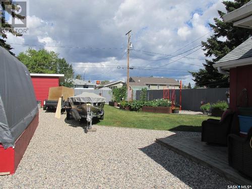 605 10Th Avenue W, Nipawin, SK - Outdoor