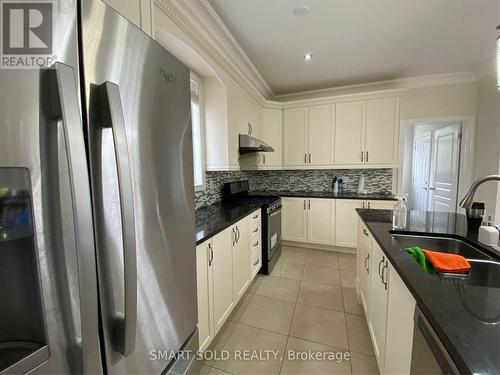 74 Murison Drive, Markham (Cathedraltown), ON - Indoor Photo Showing Kitchen With Upgraded Kitchen