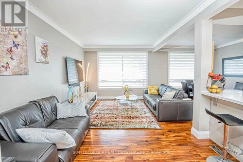 366 Renforth Drive, Toronto (Eringate-Centennial-West Deane), ON - Indoor Photo Showing Living Room