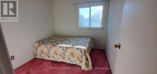 19 Haley Court, Brampton, ON - Indoor Photo Showing Bedroom