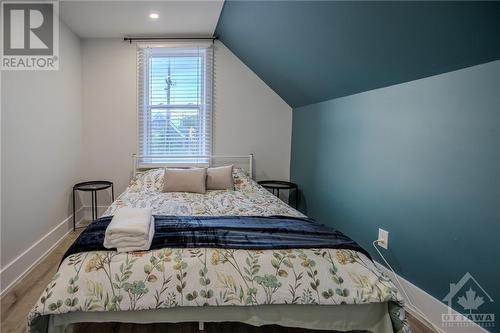 220 Mcarthur Avenue Unit#2, Ottawa, ON - Indoor Photo Showing Bedroom