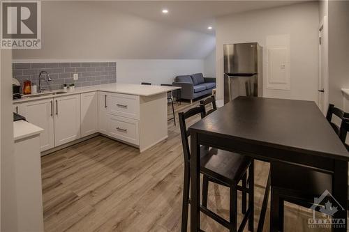 220 Mcarthur Avenue Unit#2, Ottawa, ON - Indoor