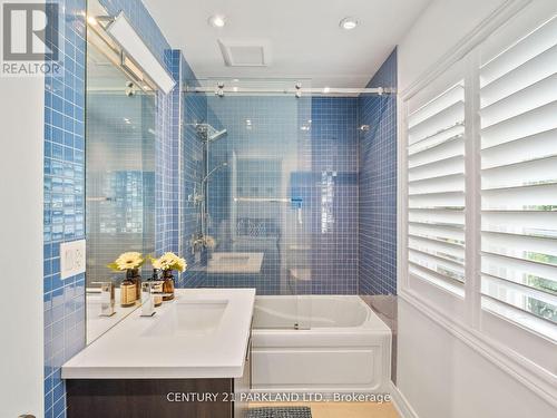 7 Granlea Road, Toronto (Willowdale East), ON - Indoor Photo Showing Bathroom