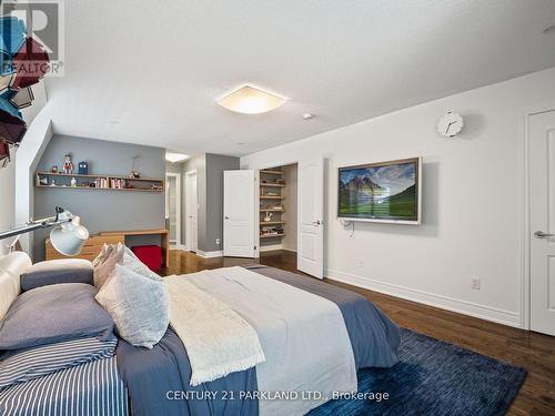 7 Granlea Road, Toronto (Willowdale East), ON - Indoor Photo Showing Bedroom