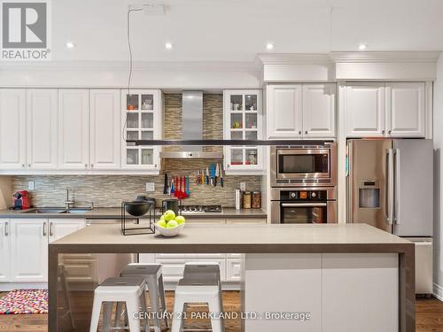 7 Granlea Road, Toronto (Willowdale East), ON - Indoor Photo Showing Kitchen With Upgraded Kitchen