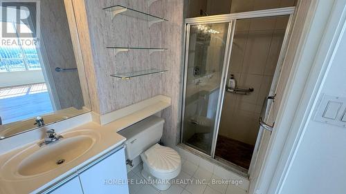 Ph109 - 7250 Yonge Street, Vaughan, ON - Indoor Photo Showing Bathroom