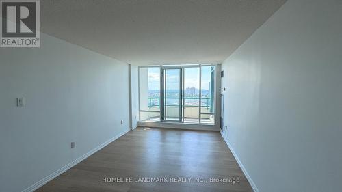 Ph109 - 7250 Yonge Street, Vaughan, ON - Indoor Photo Showing Other Room