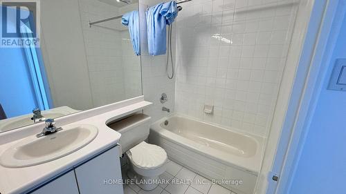 Ph109 - 7250 Yonge Street, Vaughan, ON - Indoor Photo Showing Bathroom