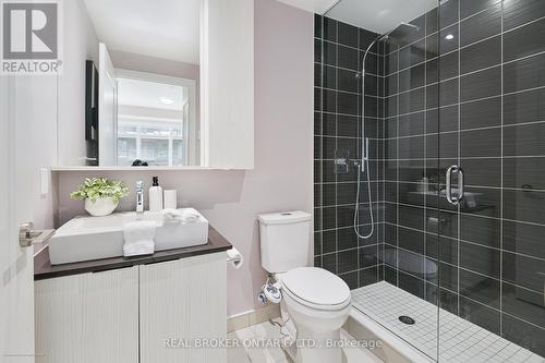 501 - 110 Marine Parade Drive, Toronto (Mimico), ON - Indoor Photo Showing Bathroom