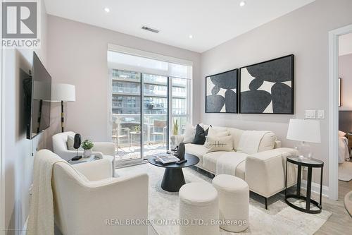 501 - 110 Marine Parade Drive, Toronto (Mimico), ON - Indoor Photo Showing Living Room