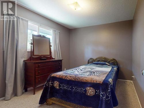 13608 Rumball Avenue, Summerland, BC - Indoor Photo Showing Bedroom