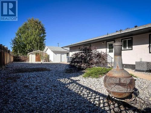 13608 Rumball Avenue, Summerland, BC - Outdoor