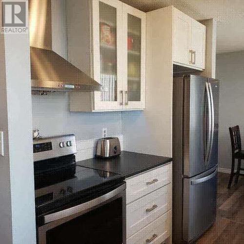 13608 Rumball Avenue, Summerland, BC - Indoor Photo Showing Kitchen