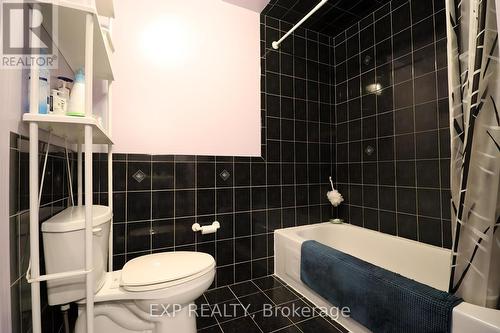 142 Royal Salisbury Way, Brampton (Madoc), ON - Indoor Photo Showing Bathroom