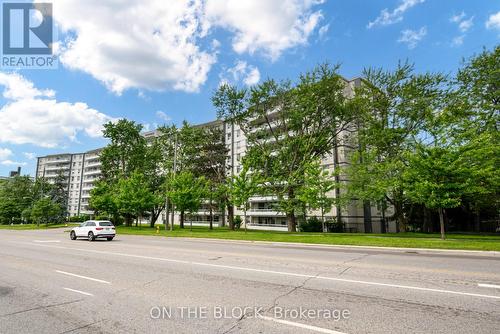 404 - 3460 Keele Street, Toronto (York University Heights), ON - Outdoor With View