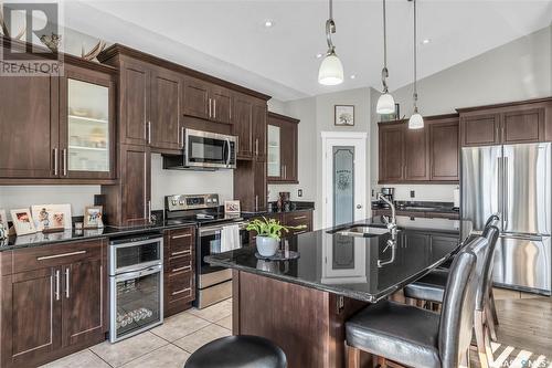 5 Cedar Place, Outlook, SK - Indoor Photo Showing Kitchen With Upgraded Kitchen