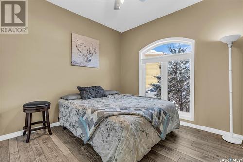 5 Cedar Place, Outlook, SK - Indoor Photo Showing Bedroom