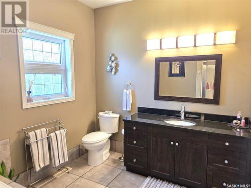 5 Cedar Place, Outlook, SK - Indoor Photo Showing Bathroom