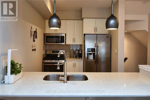 48 - 377 Glancaster Road, Hamilton (Ancaster), ON - Indoor Photo Showing Kitchen With Double Sink