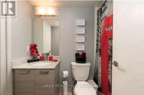 2002W - 36 Lisgar Street, Toronto (Little Portugal), ON - Indoor Photo Showing Bathroom