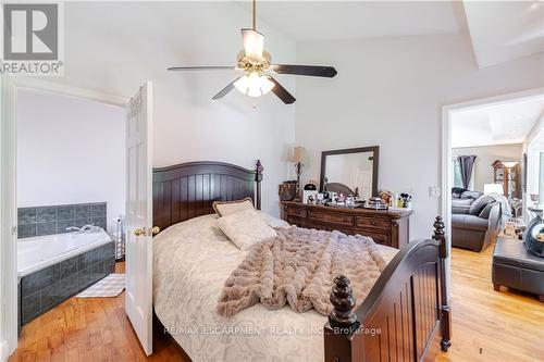 8045 Appleby Line, Milton (Nassagaweya), ON - Indoor Photo Showing Bedroom