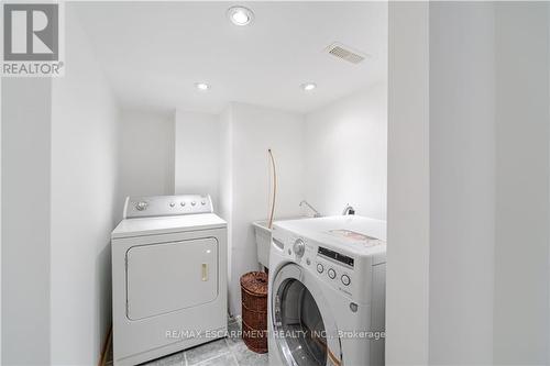 8045 Appleby Line, Milton (Nassagaweya), ON - Indoor Photo Showing Laundry Room