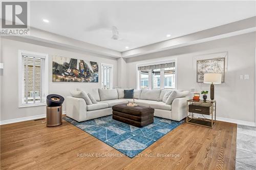 92 Cutts Crescent, Hamilton (Binbrook), ON - Indoor Photo Showing Living Room