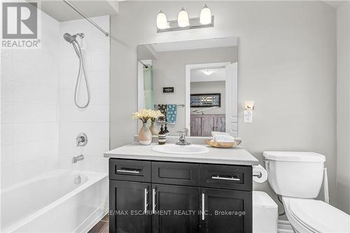 92 Cutts Crescent, Hamilton (Binbrook), ON - Indoor Photo Showing Bathroom