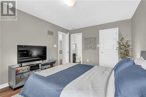 92 Cutts Crescent, Hamilton (Binbrook), ON - Indoor Photo Showing Bedroom